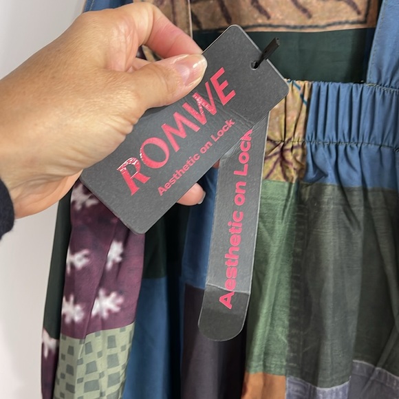 NWT Jumpsuit - Picture 4 of 6